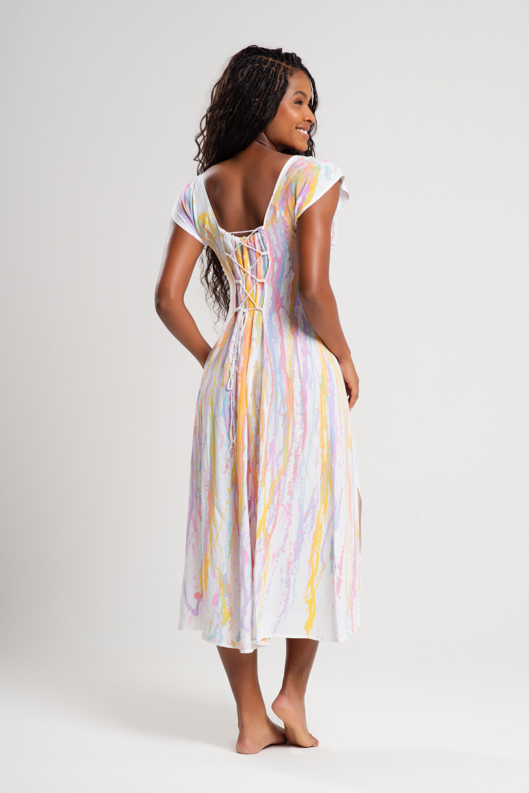 Vestido Nesga em Viscose de Algodão: Leveza e Arte em Movimento - Imagem 2