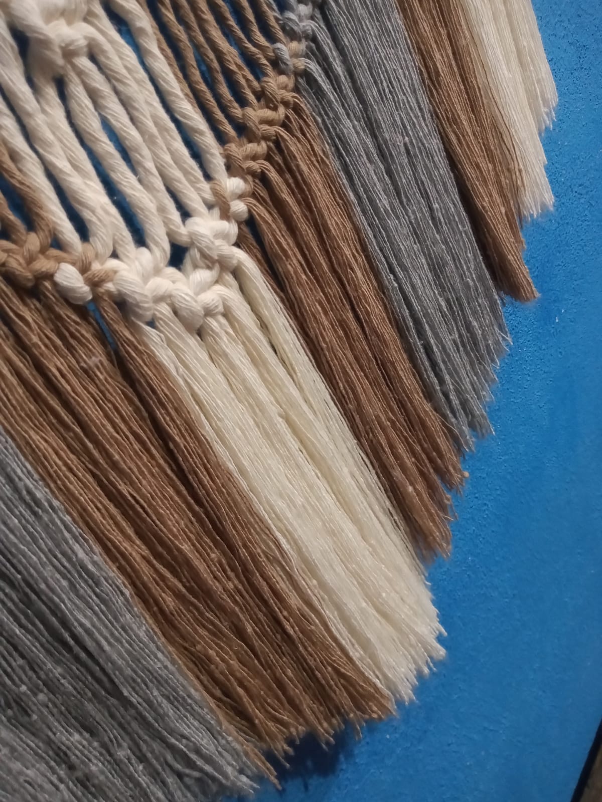 Painel de Macramê Grande Boho - Algodão e Madeira Natural - Imagem 2