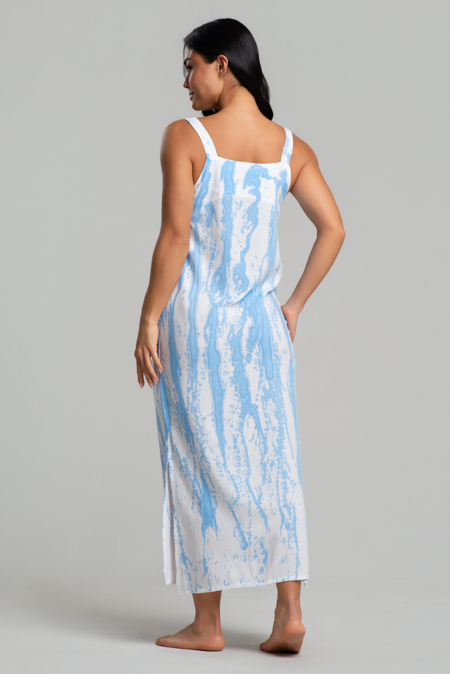 Vestido Reto Aquarela em Viscose de Algodão: Minimalismo Artístico - Imagem 2