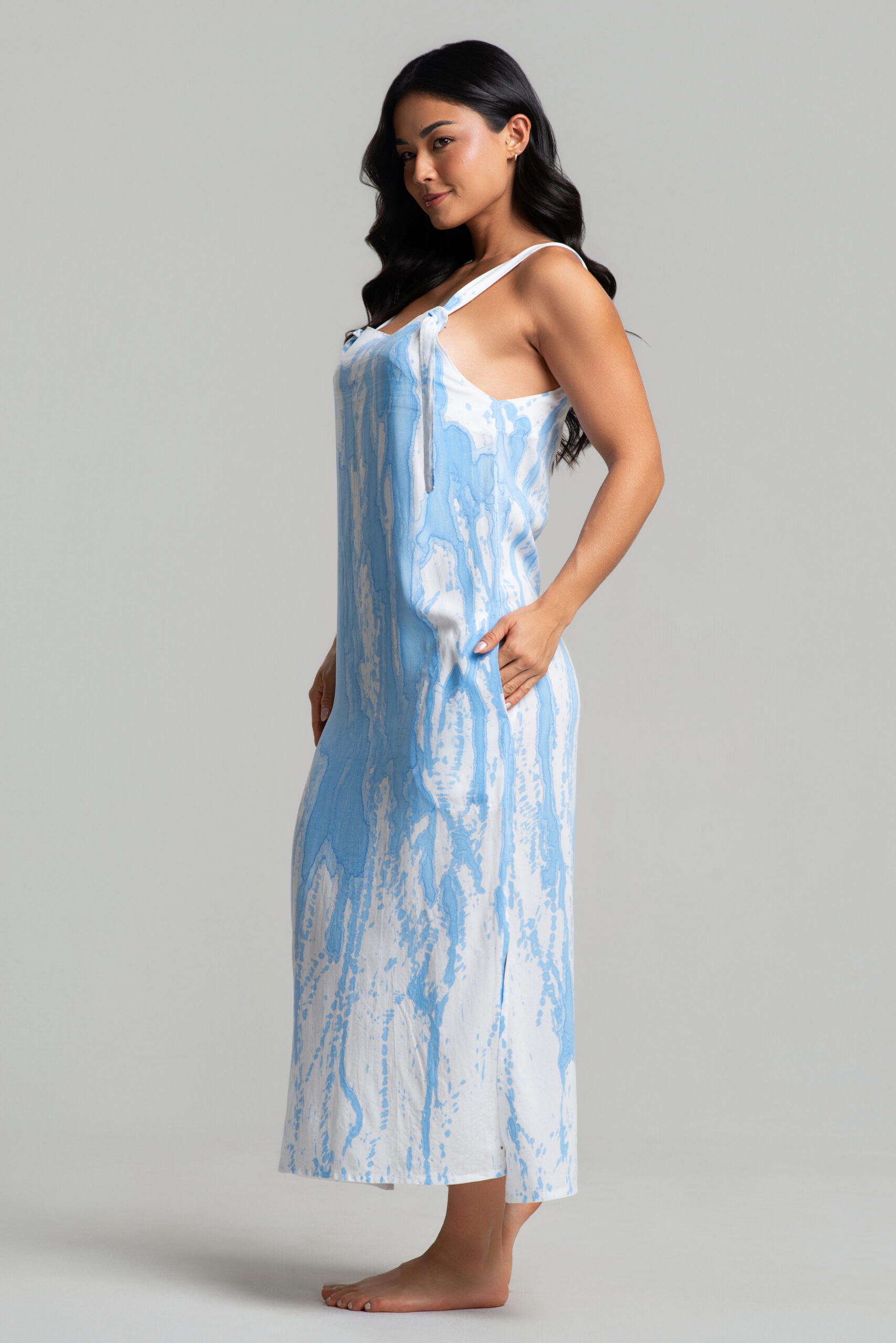 Vestido Reto Aquarela em Viscose de Algodão: Minimalismo Artístico - Imagem 3